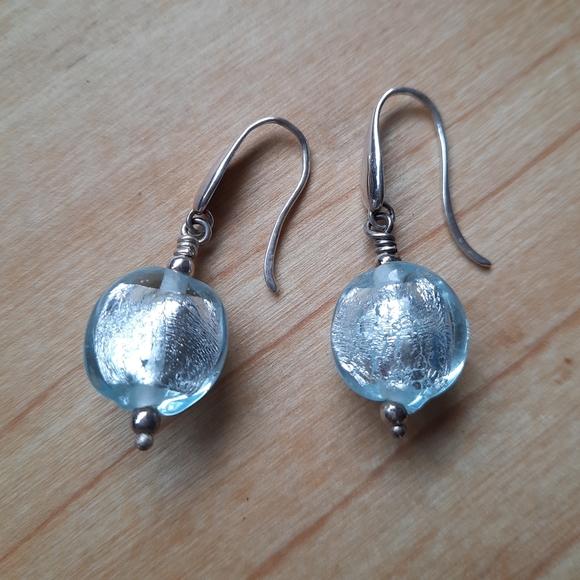 Sparkly & bright silver earrings - Picture 2 of 2